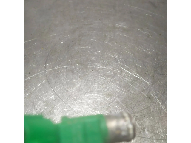 Vstřikovač 01F0230 Peugeot 206+ pro benzínový motor 1.4