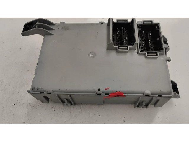 Блок предохранителей 00520158930, 2016   Opel Combo D    