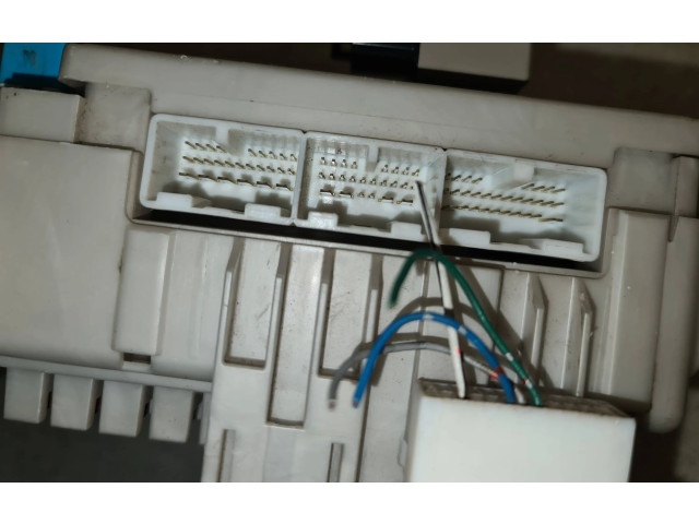 Pojistková skříňka 8198050030, 0665004650 Toyota Land Cruiser (J120) 2004