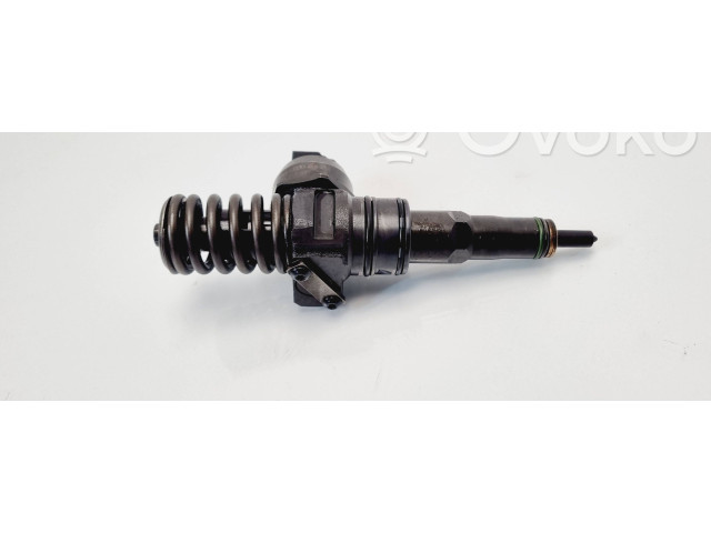 Форсунка 038130073AG, 0414720215    Volkswagen Jetta V  BKC 