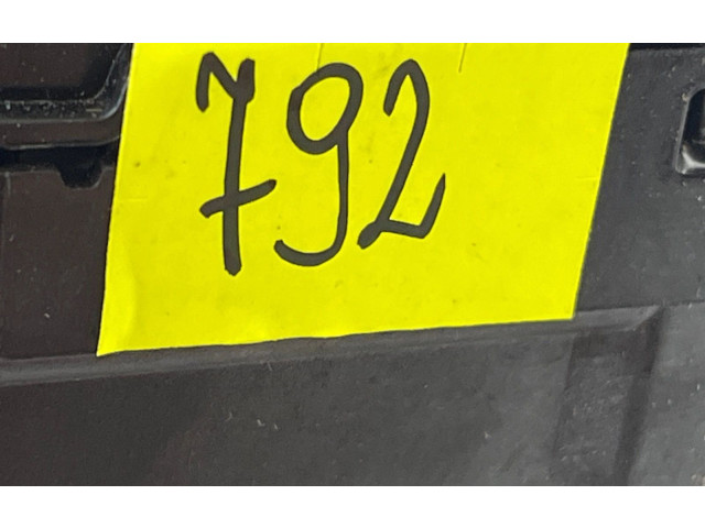 Блок предохранителей  9667199780R09, R09   Peugeot 207    