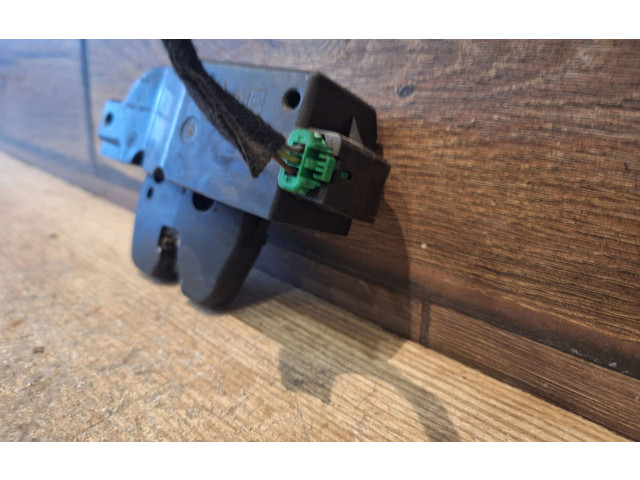 Замок багажника Peugeot 607 - года