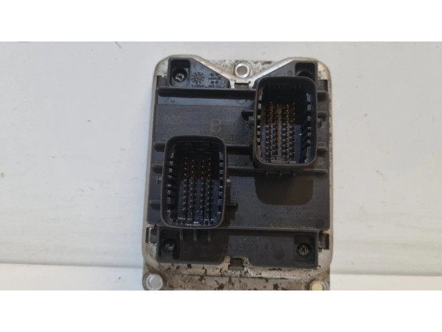 Блок управления двигателя 0261204943   Alfa Romeo 145 - 146