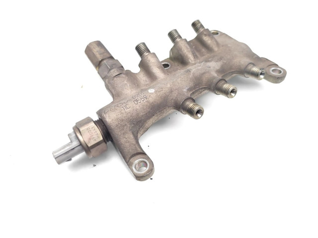 Топливная рампа 499000-4441 Saab 9-5