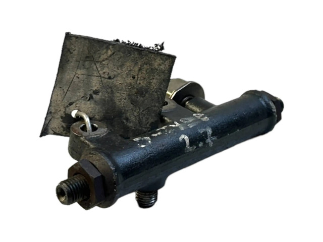 Топливная рампа 4R8Q9C066, B3111262 Jaguar S-Type 2.7