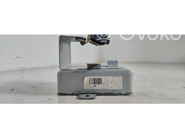 Ручка стеклоочистителей 8712008B20 SsangYong Rodius