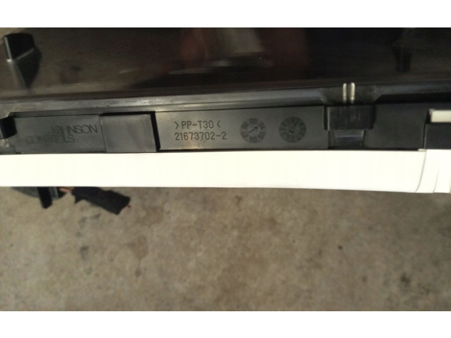 Панель приборов 9652008080, 21673702   Citroen C2       