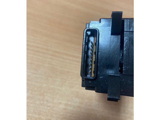 Ручка стеклоочистителей 17D714 Mitsubishi Lancer