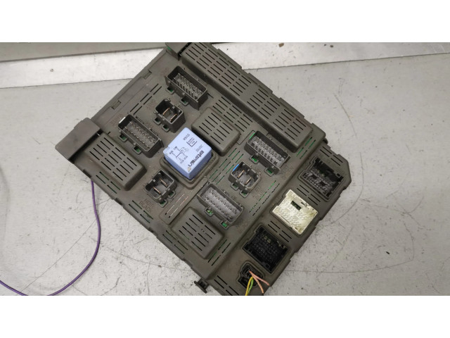 Блок предохранителей 9654696080 Peugeot 607