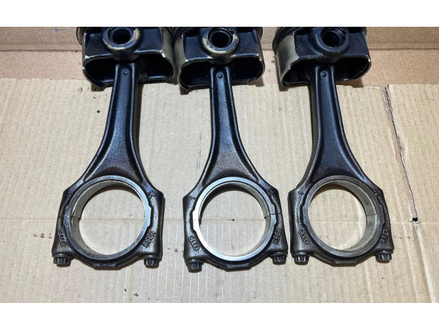 Píst Audi A8 S8 D4 4H