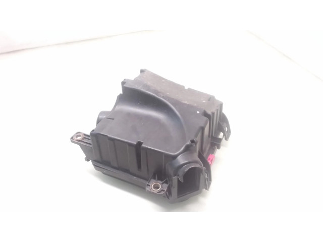   Pojistková skříňka 284C40002R, 284B10002R   Renault Megane III 2014