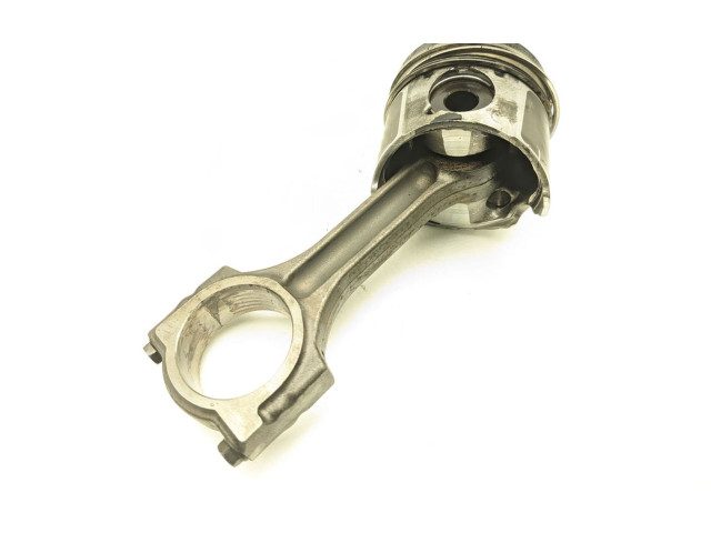 Píst G8T716   Renault Espace III    G8T716 