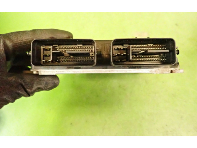 Блок управления двигателем ECU Mitsubishi Colt