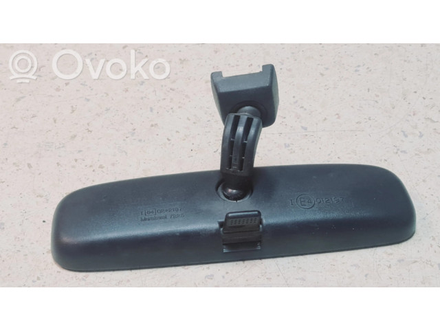 Зеркало заднего вида (в салоне)