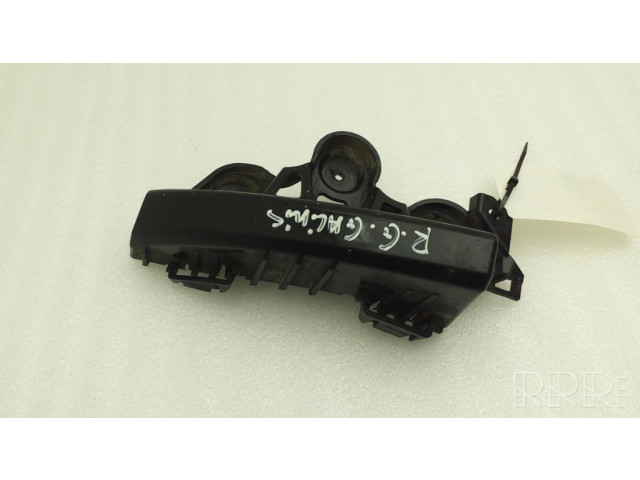 Задний держатель бампера