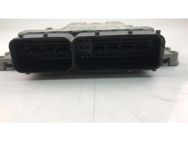 Блок управления двигателя P05150681AB Jeep Cherokee