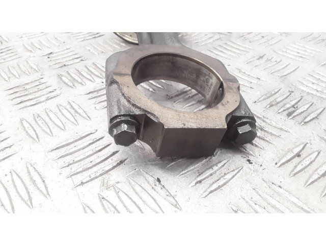 Píst B774, 939A1000   Alfa Romeo 159  pro naftový motor 1.9 939A1000 