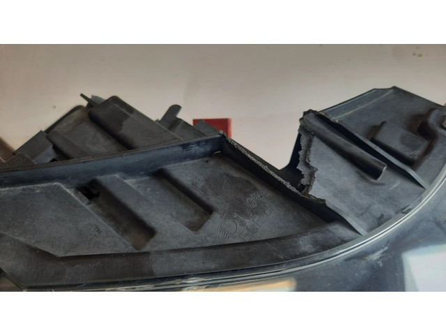 Передняя фара  