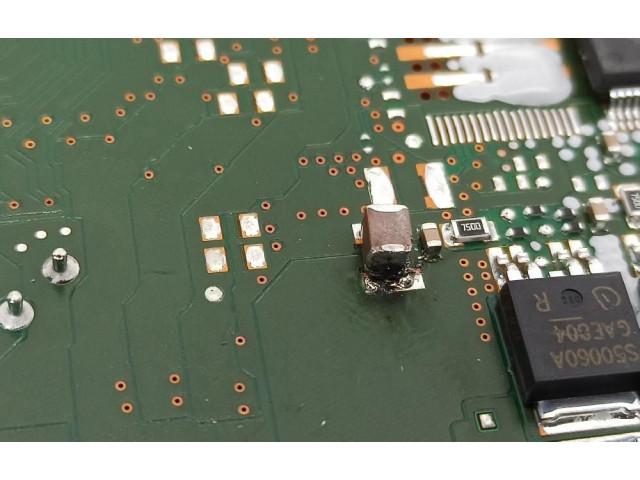 Řídící jednotka 8598759   BMW X1 F48 F49 2017