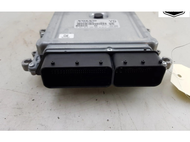 Блок управления двигателя P31303388, 0281015286   Volvo V70