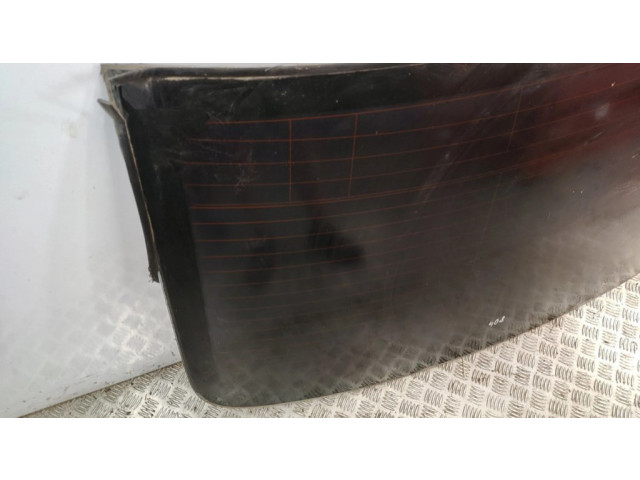 Заднее стекло