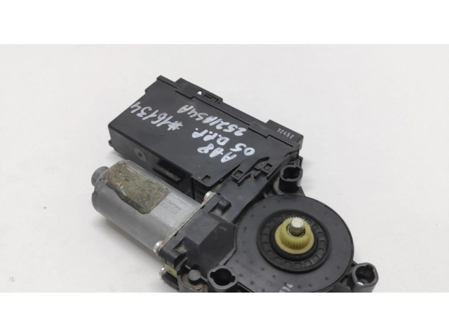 Передний двигатель механизма для подъема окон