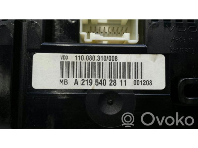 Přístrojová deska Mercedes-Benz CLS AMG C219 2005 A2195402811