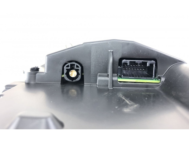 Панель приборов 36010422, 32320737 Volvo XC40