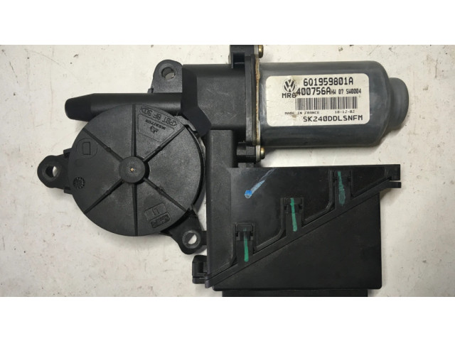 Передний двигатель механизма для подъема окон