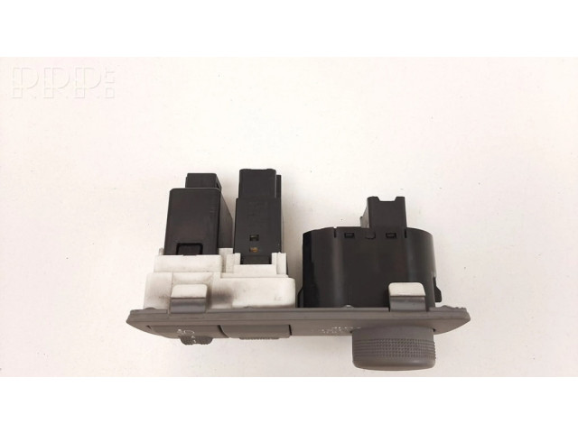 Jungiklių komplektas