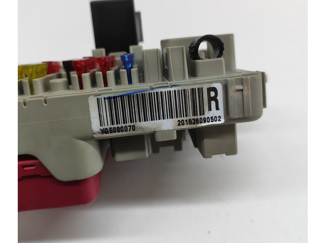   Pojistková skříňka YQE000070, YWC104500   MG ZS 2003