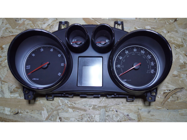 Панель приборов 42342750 Vauxhall Mokka