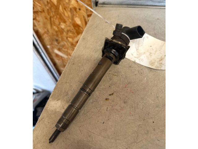 Vstřikovač 0445110158   Audi A8 S8 D3 4E     