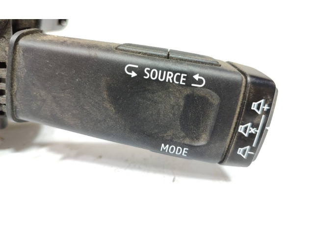 Полоса надувных подушек (кольцо srs) Renault Clio V  2019 -  года 255540638R, 255678675R      