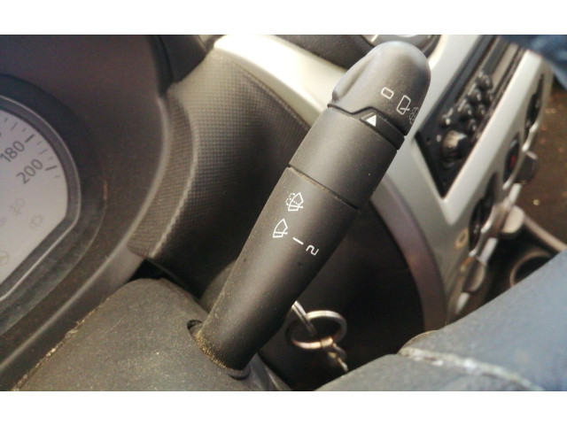 Ручка стеклоочистителей 6001551357 Dacia Sandero