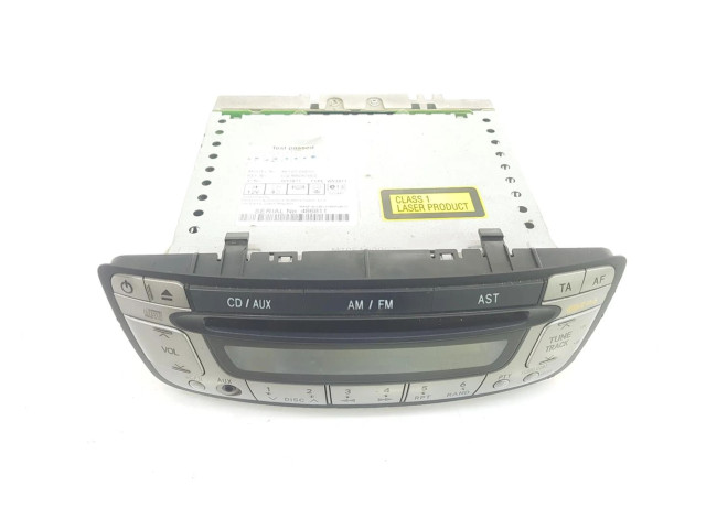 Радио/ проигрыватель CD/DVD / навигация