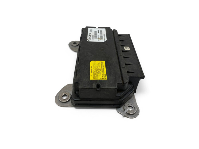 Блок подушек безопасности 31681525   Volvo XC90