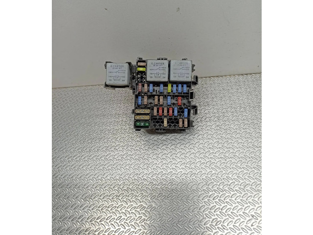 Блок предохранителей 1550204416 Renault Clio IV