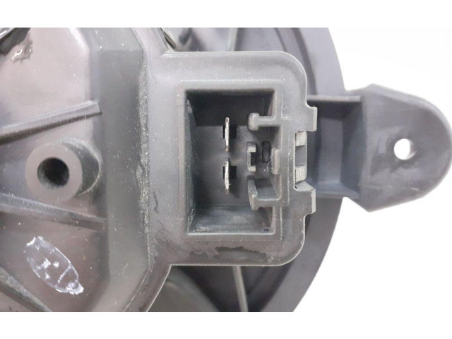 Вентилятор печки    XUJG   Ford Fiesta