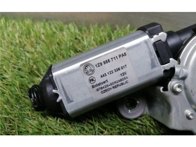 Моторчик заднего дворника 1Z9955711, 443122336017    Skoda Octavia Mk2 (1Z)
