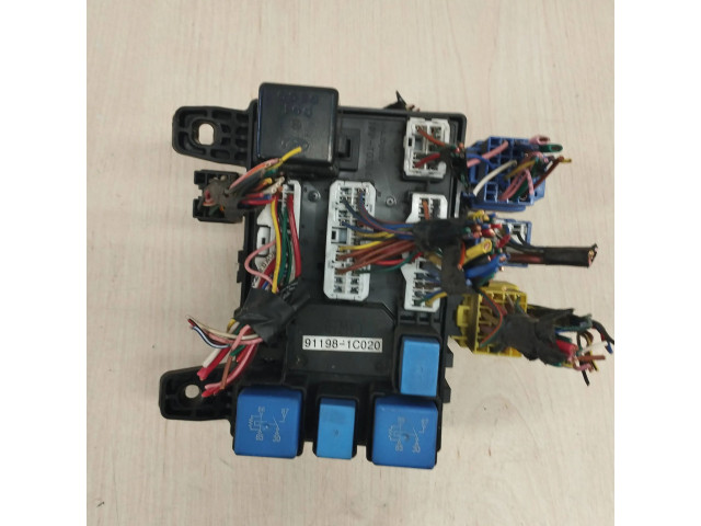 Блок предохранителей 911981C020 Hyundai Getz