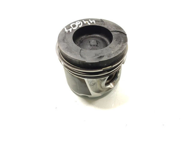  Поршень YD22DDTi   Nissan X-Trail T30  