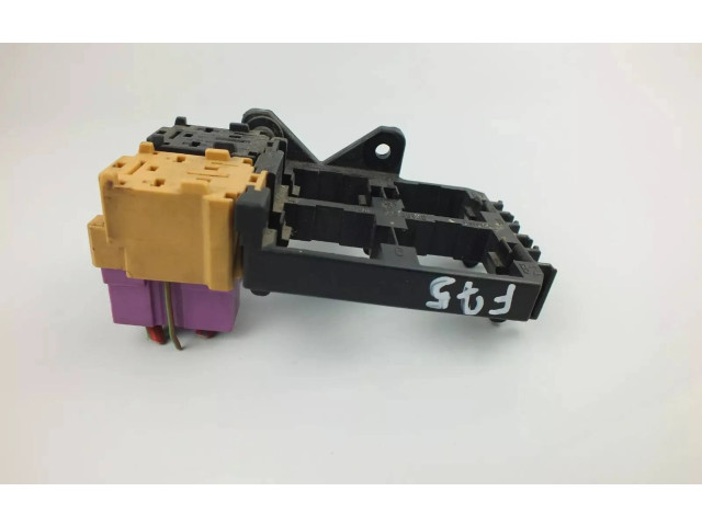 Pojistková skříňka 4A0937503D Audi A6 S6 C4 4A 1995