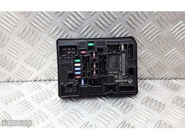 Pojistková skříňka 284b71965r Renault Sandero II 2023