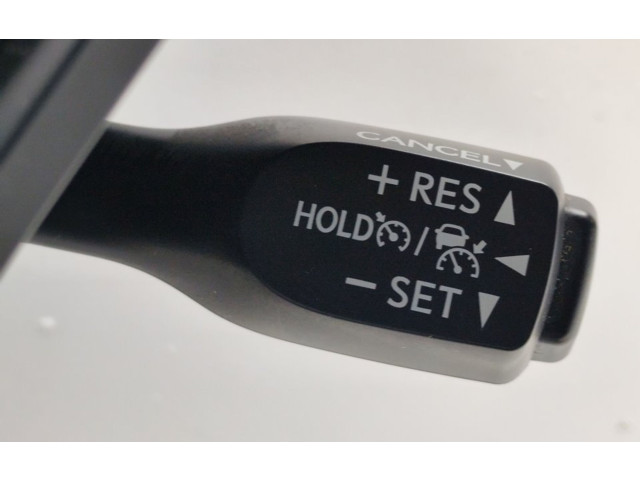 Руль Toyota C-HR I 2016 - 2023 года 45100F4020C1