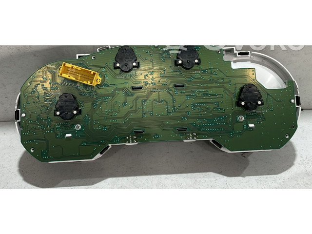 Панель приборов    Peugeot 5008       