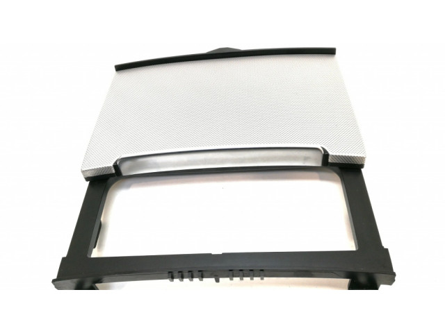 Отделка передней пепельницы