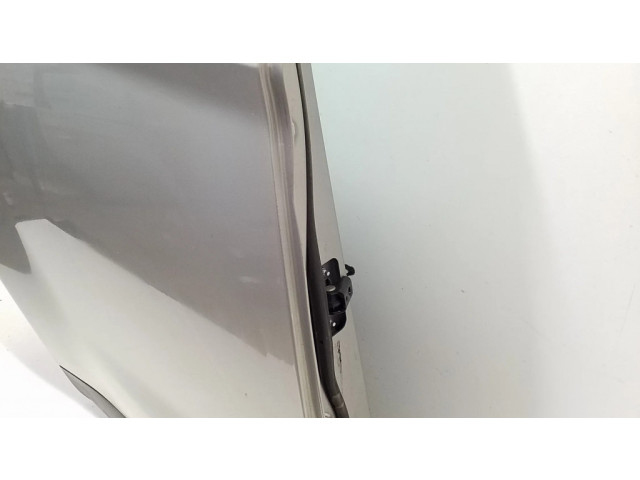 Задняя дверь