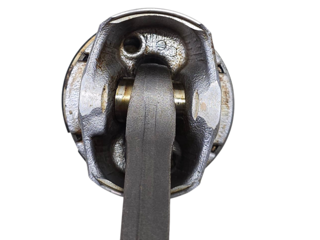 Поршень 46336795, 46336795 Jeep Renegade