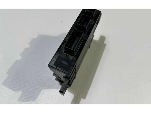 Блок управления 25882862 Chevrolet Corvette C6